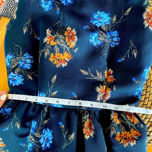 Zara dress - Picture 4 of 5